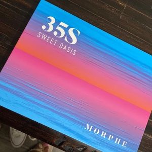 BRAND NEW PALETTE. Morphe 35s Swett Oasis